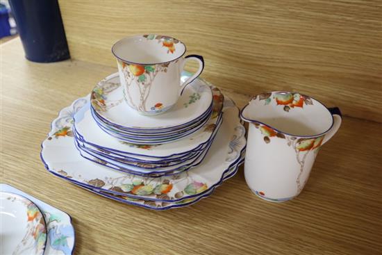 A Shelley twenty nine piece part tea service